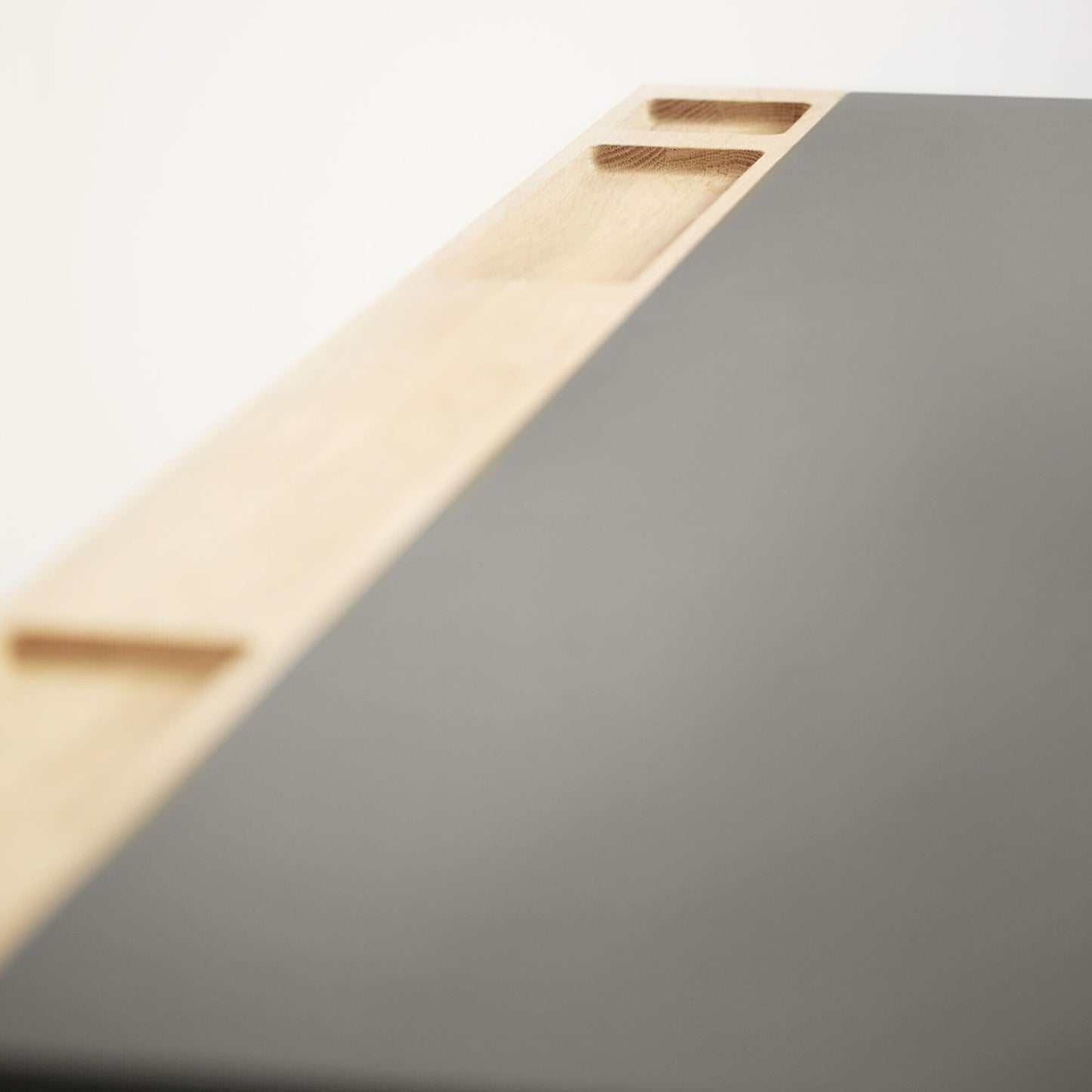 D1 Schreibtisch Anthrazit