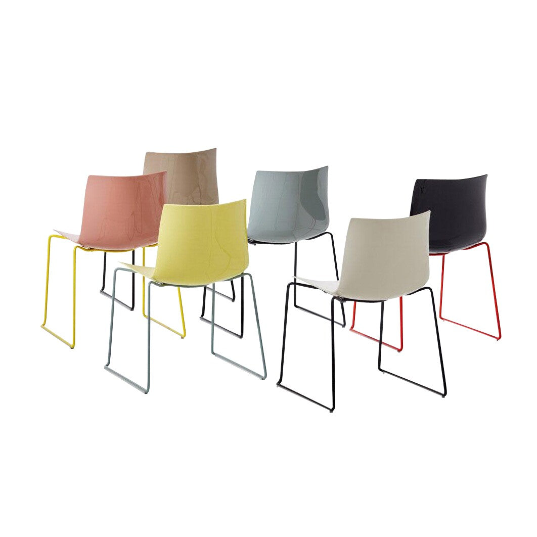 Catifa 46 0278 Stuhl Kufe farbig lackiert