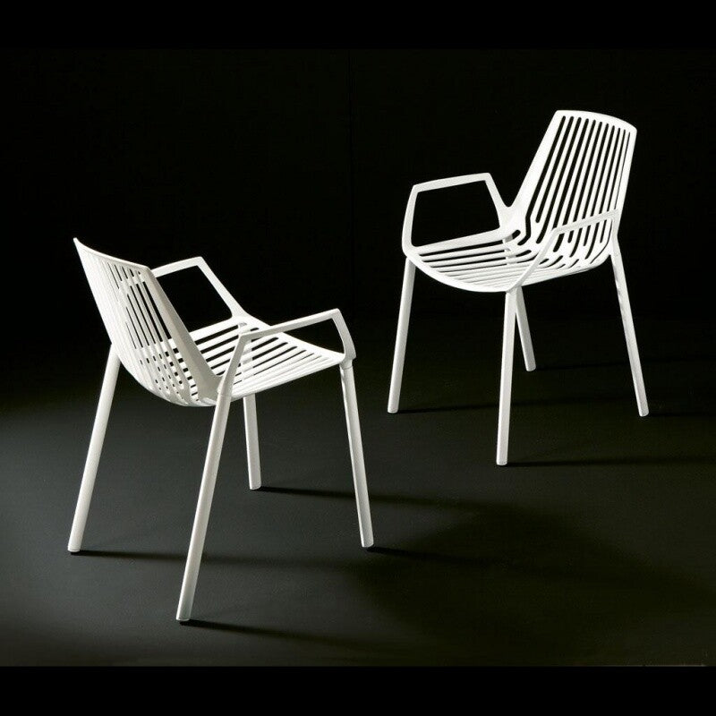 Rion Gartenarmlehnstuhl