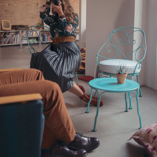 1900 Cabriolet Gartenstuhl mit Sitzkissen Weiß