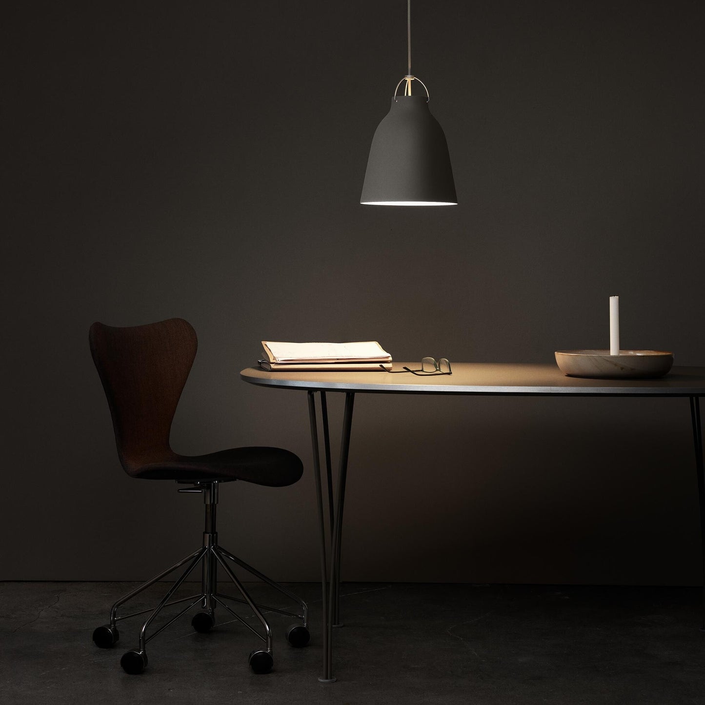 Serie 7™ Drehstuhl Natur