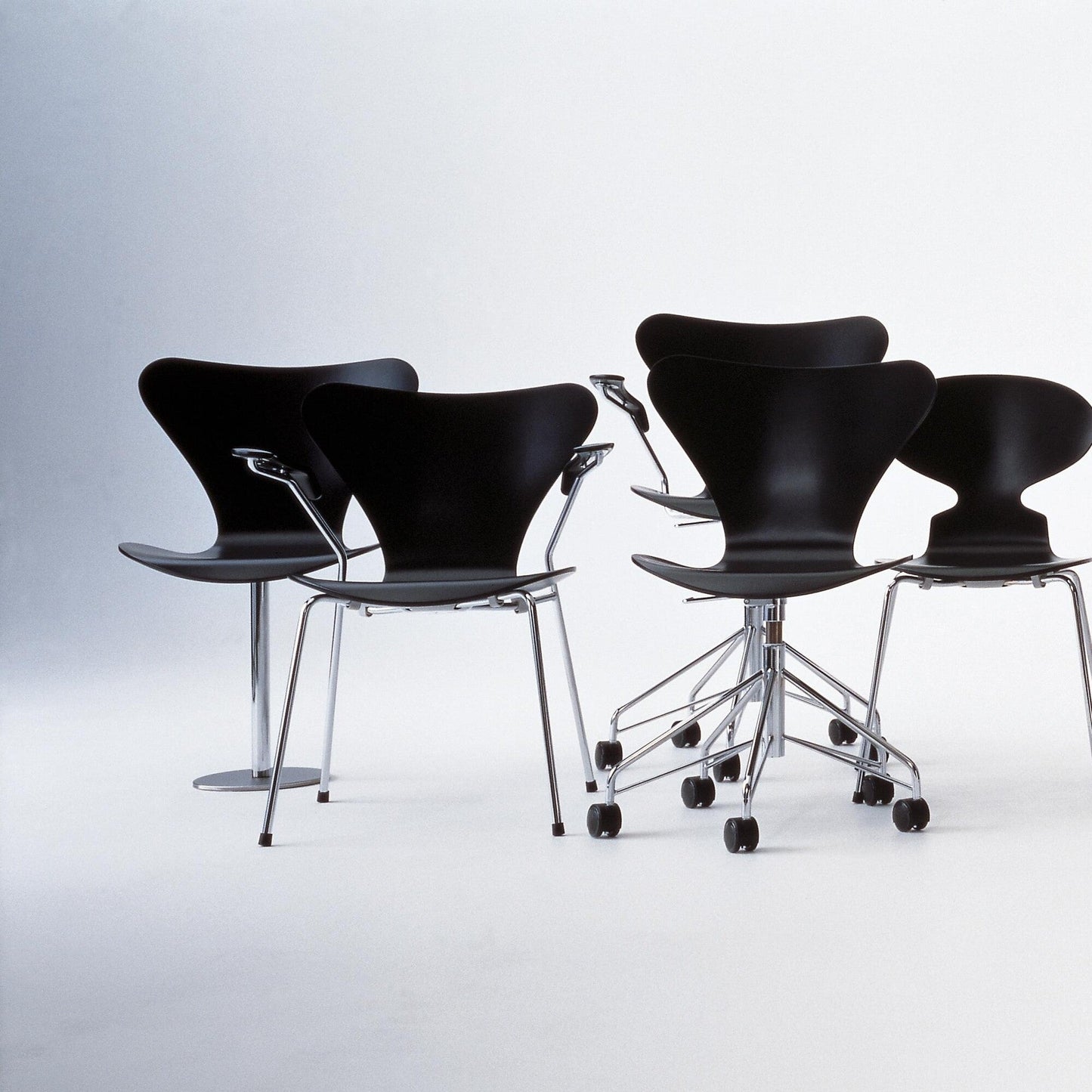 Serie 7™ Drehstuhl Natur
