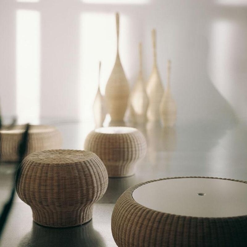 Bolla Rattan-Beistelltisch / Ottomane