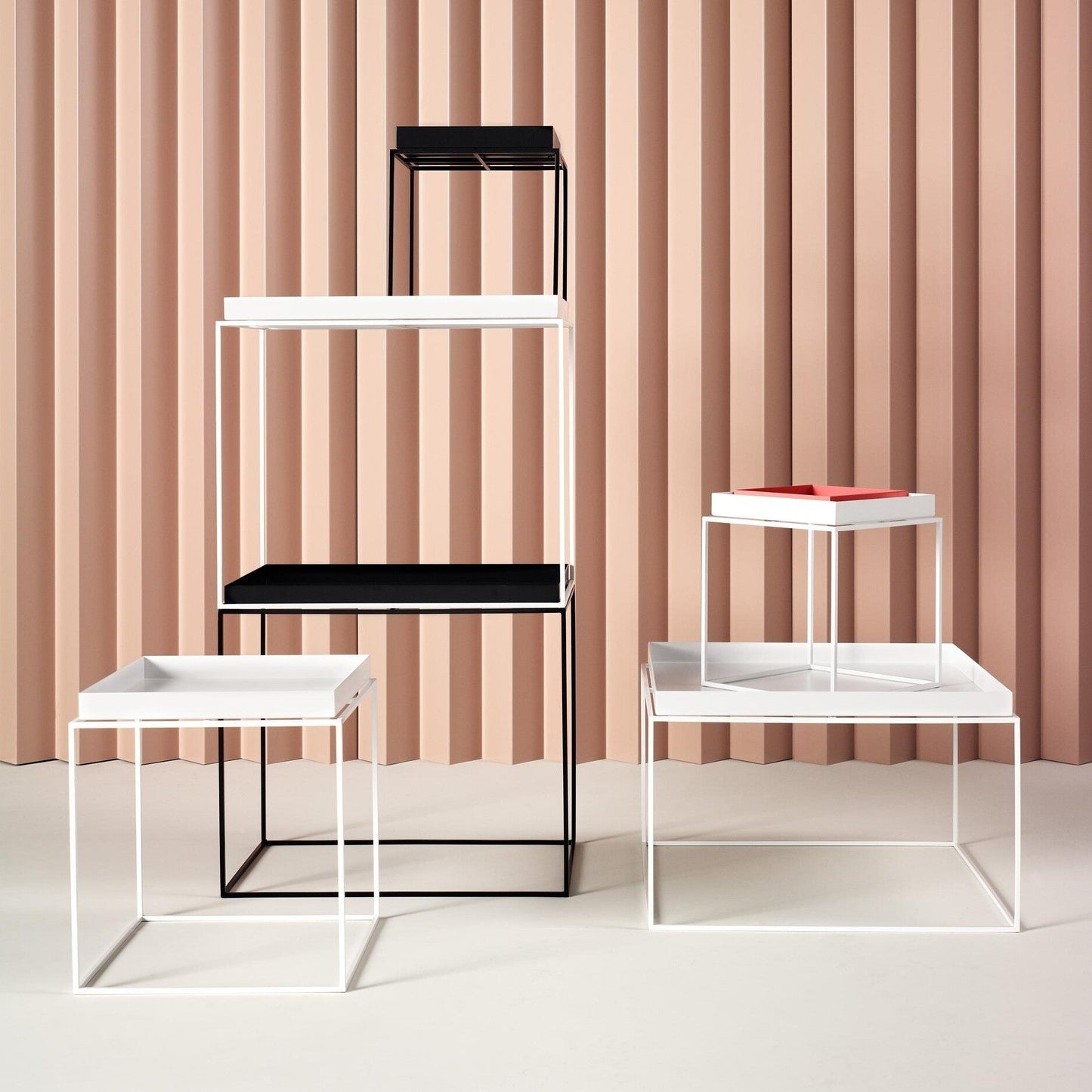 Tray Couchtisch Schwarz