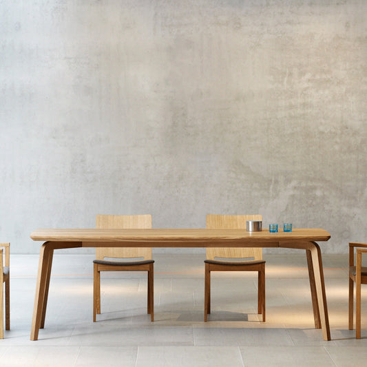 Dweller Massivholz-Esstisch