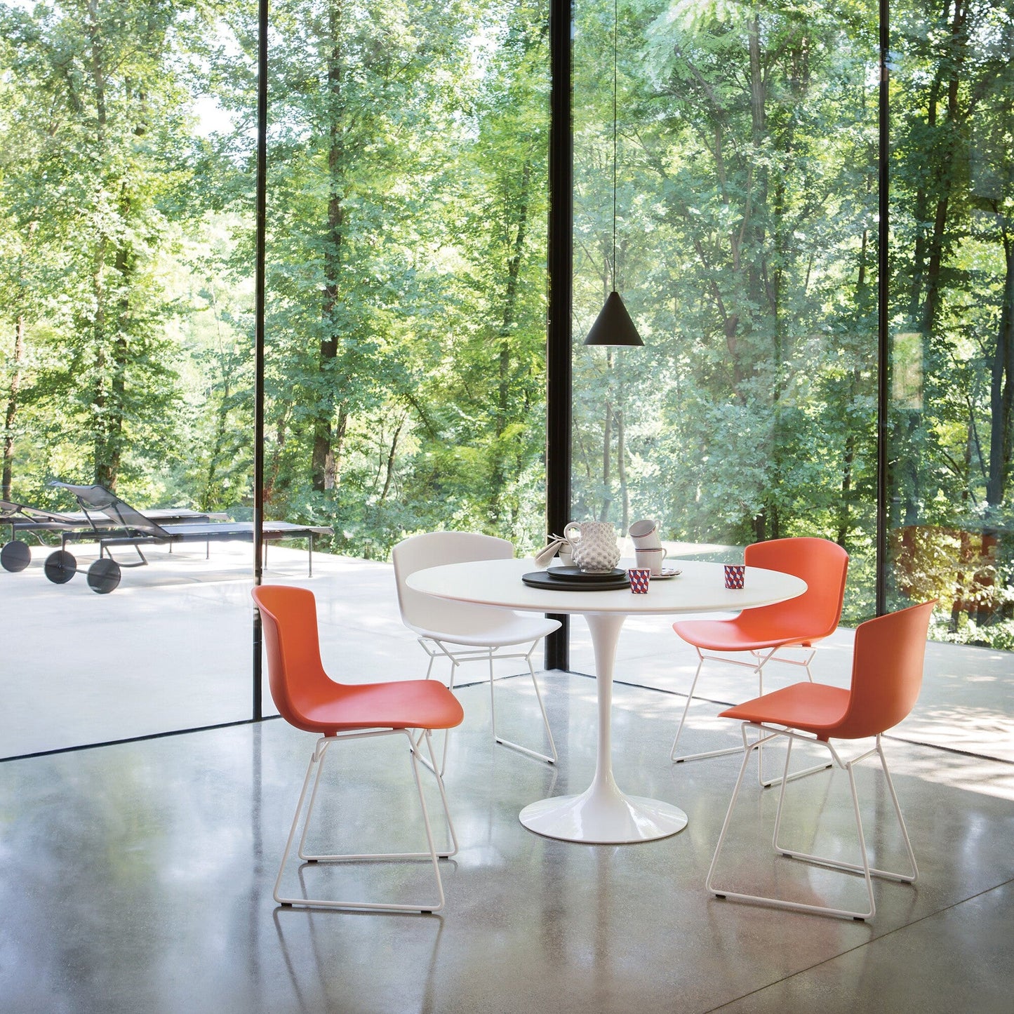 Bertoia Plastic Stuhl Gestell verchromt Schwarz