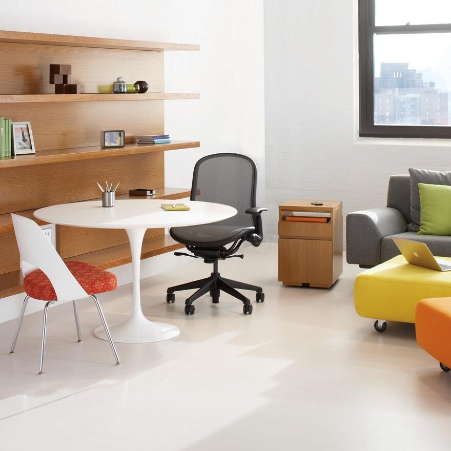 Saarinen Esstisch Ø107cm Schwarz