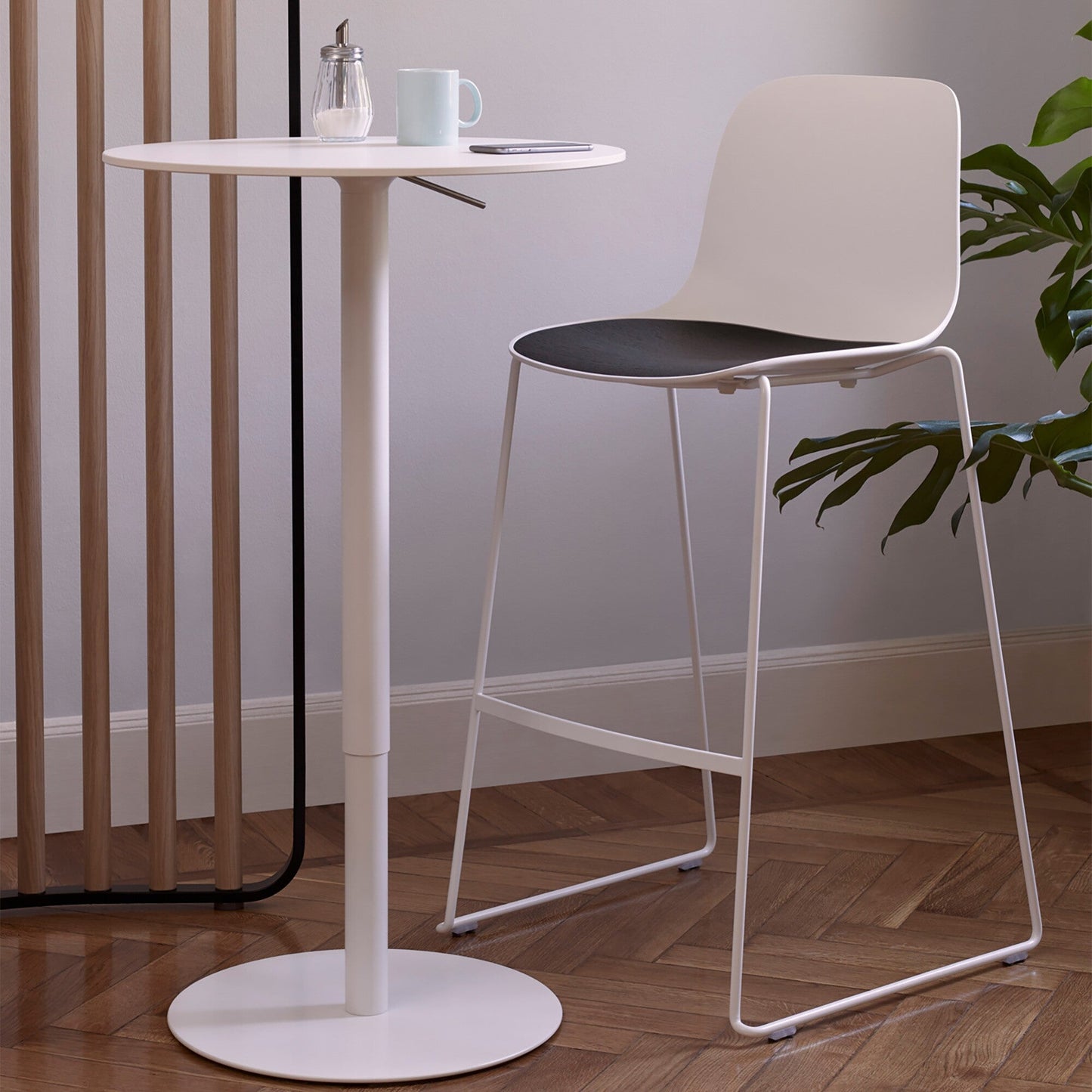 Brio Bistrotisch Gestell lackiert 72-102cm Schwarz