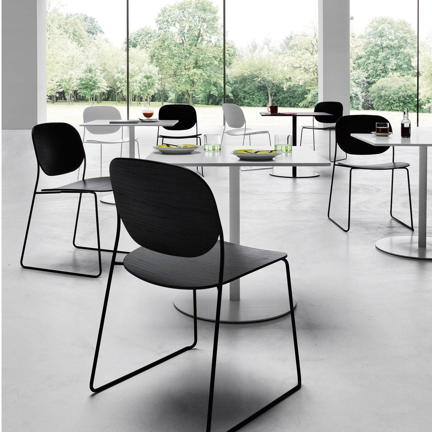 Brio Bistrotisch Gestell weiß H72cm Schwarz