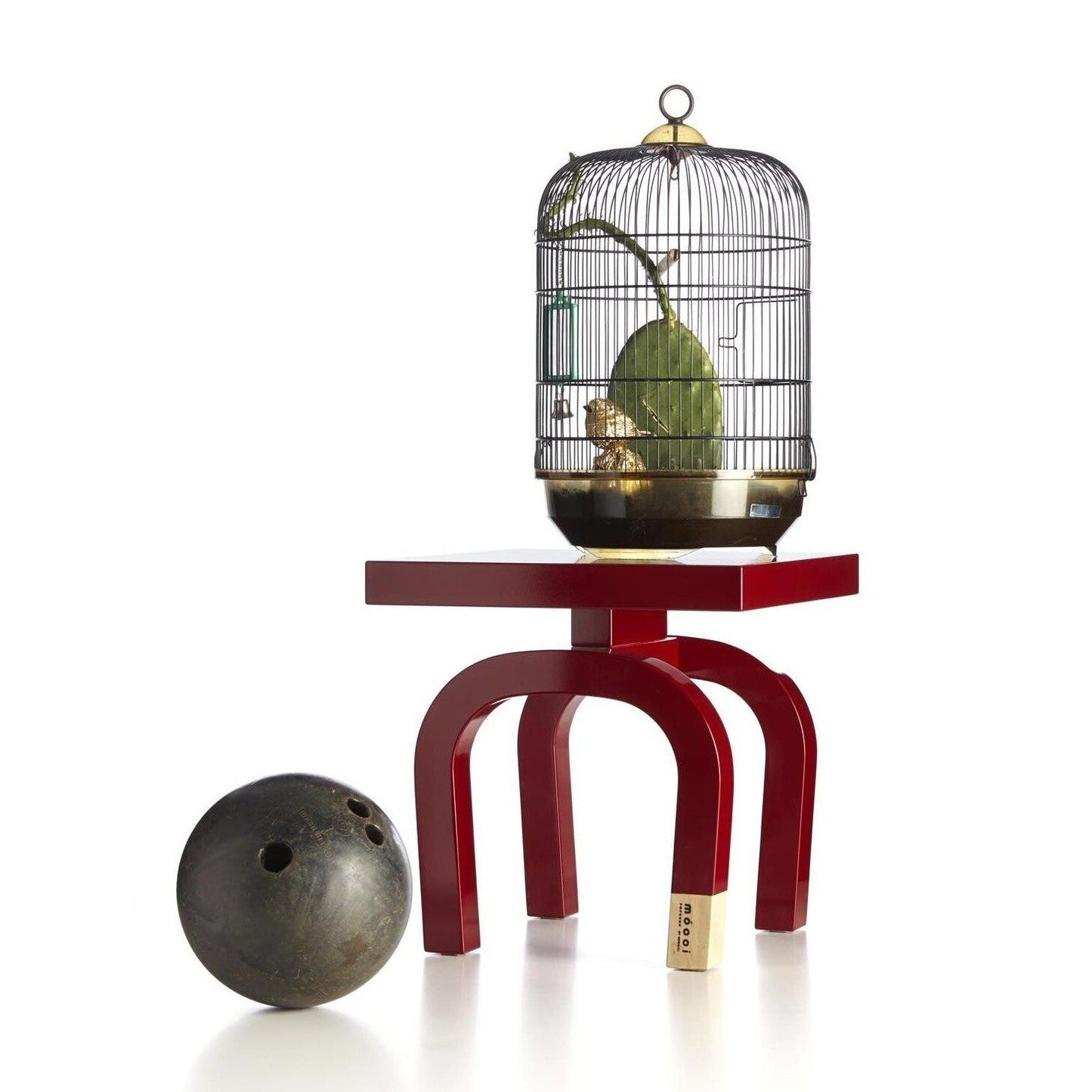 Common Comrades Emperor Beistelltisch