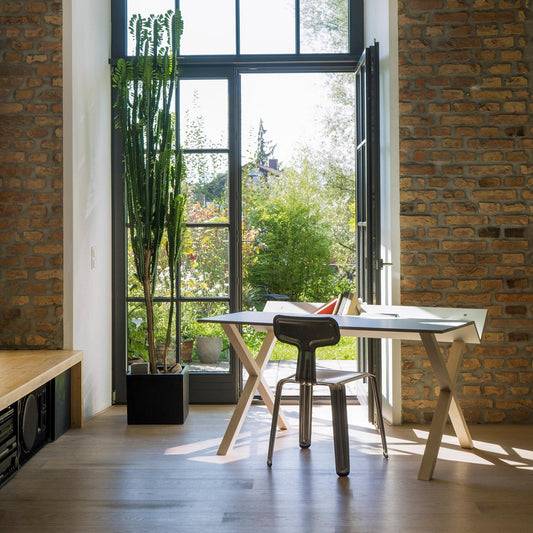 Moormann Kant Sekretär Weiß