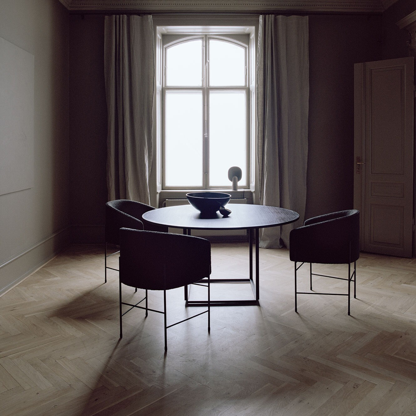 Covent Armlehnstuhl Schwarz