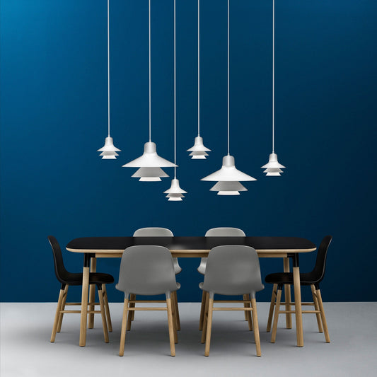 Form Esstisch 200x95cm Schwarz