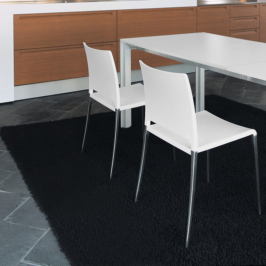 Mya 700 Stuhl Schwarz