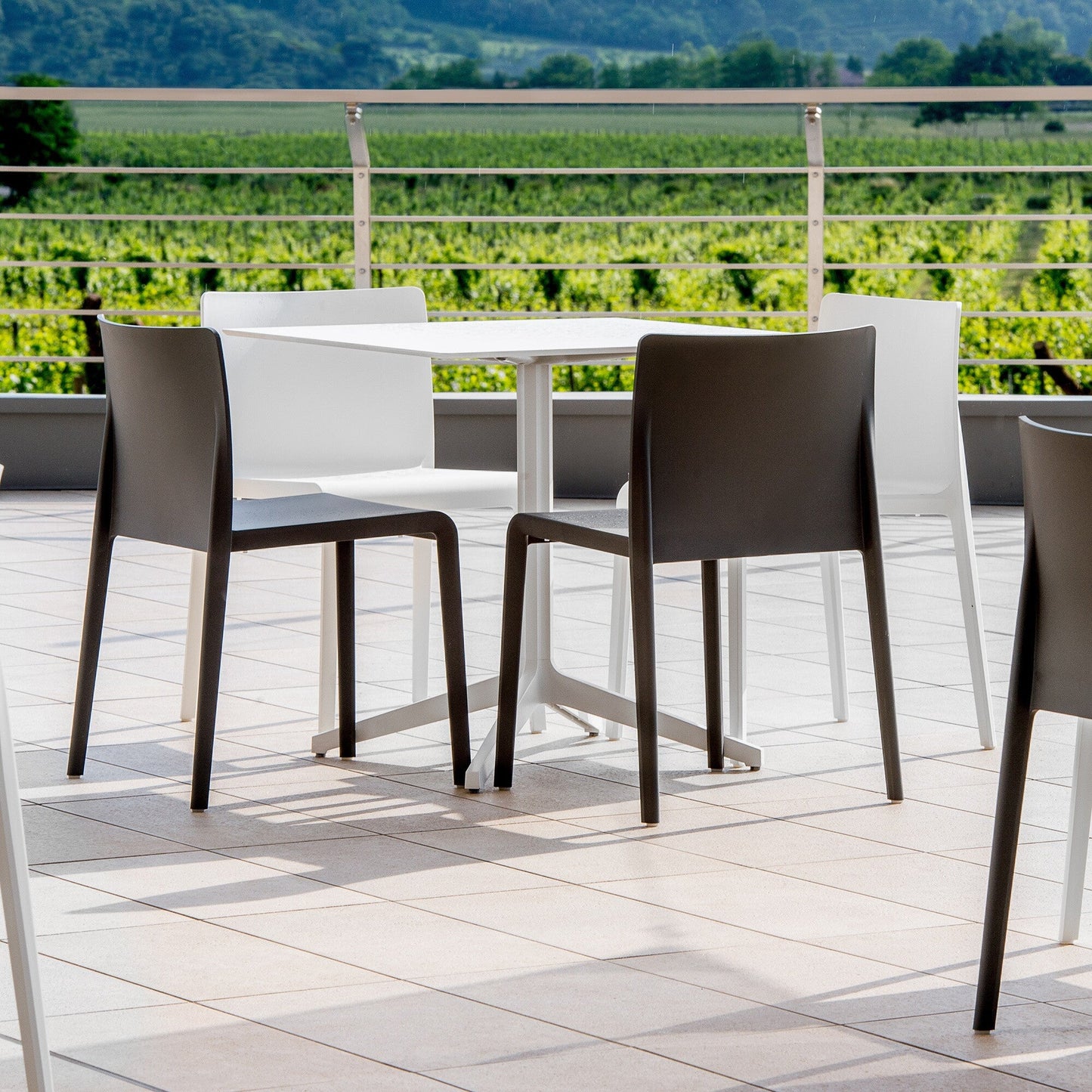Volt 670 Gartenstuhl 4er Set Anthrazit