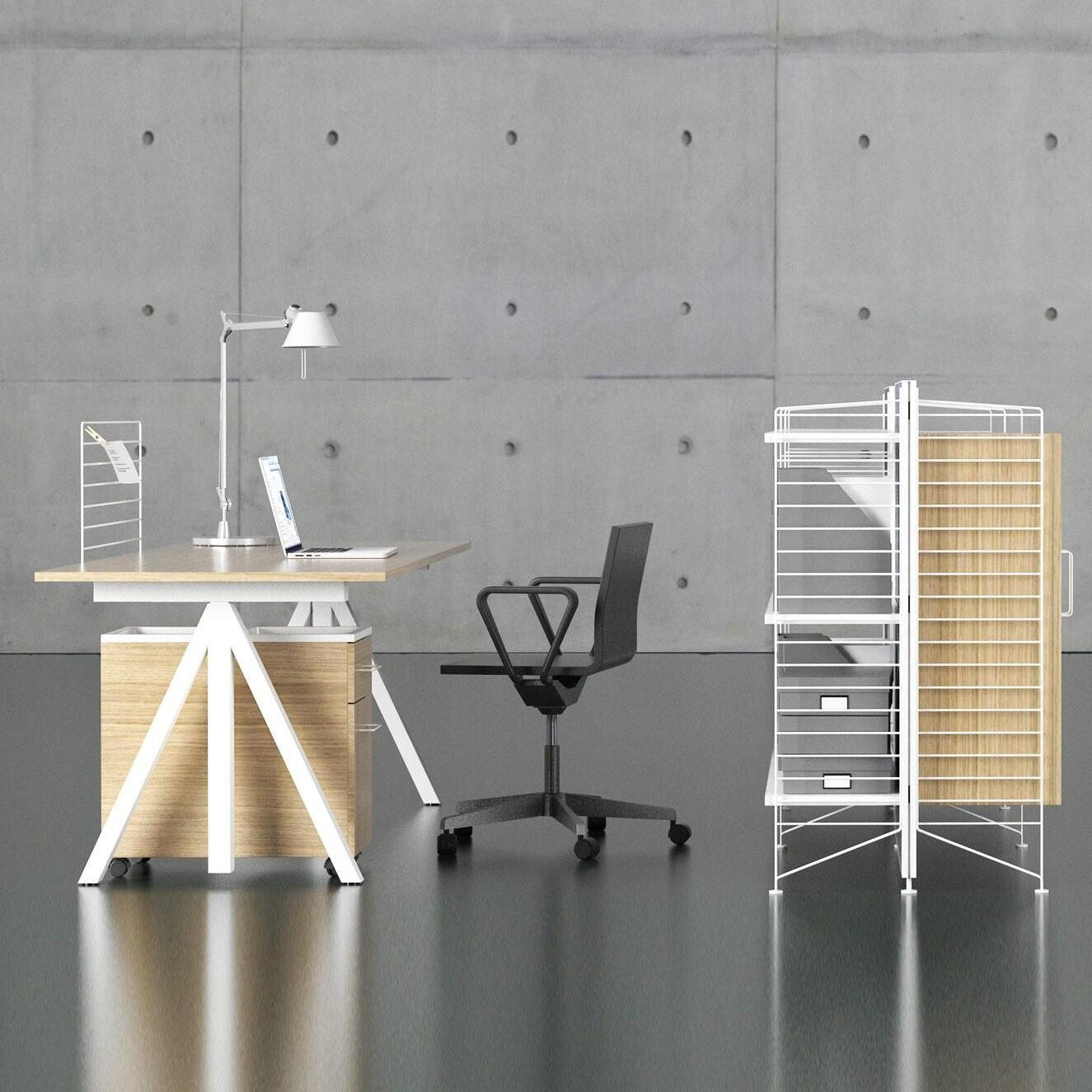 String Works Desk Schreibtisch Esche 140x78cm Weiß