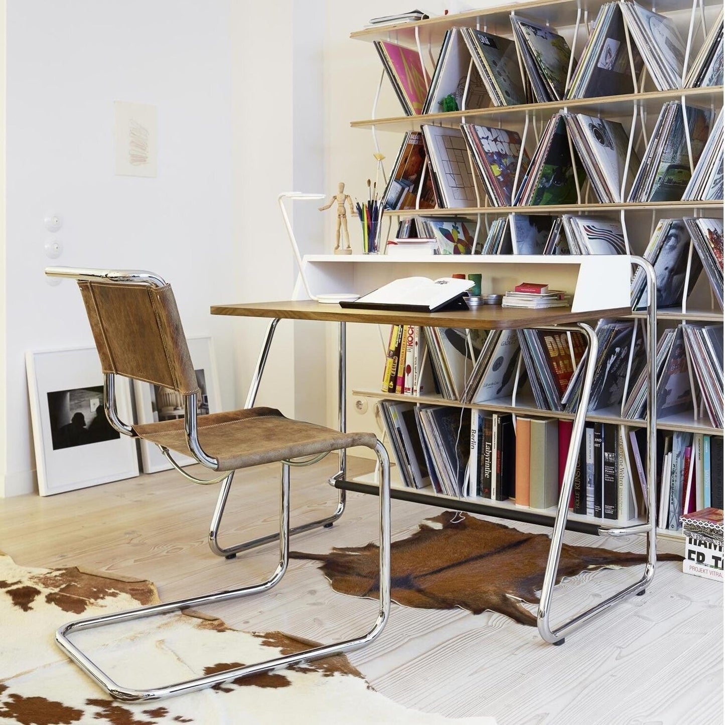 S 34 Pure Materials Freischwinger Armlehnstuhl Weiß