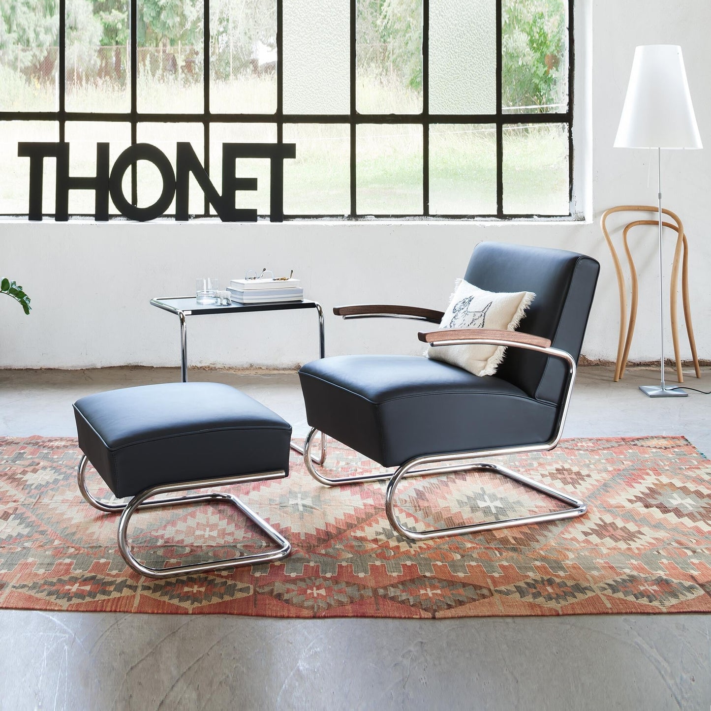 S 411 H Hocker Leder Schwarz