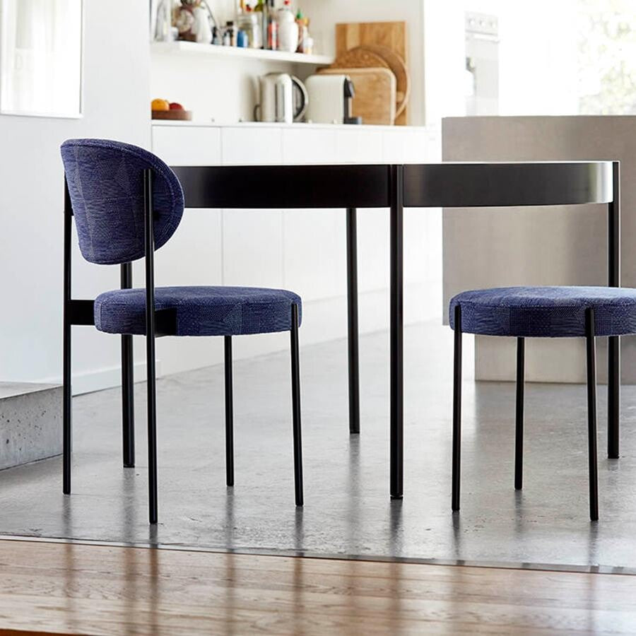 Series 430 Hocker Schwarz