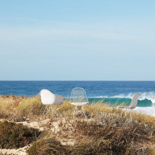 Eames Plastic Armchair DAR Gestell weiß Weiß