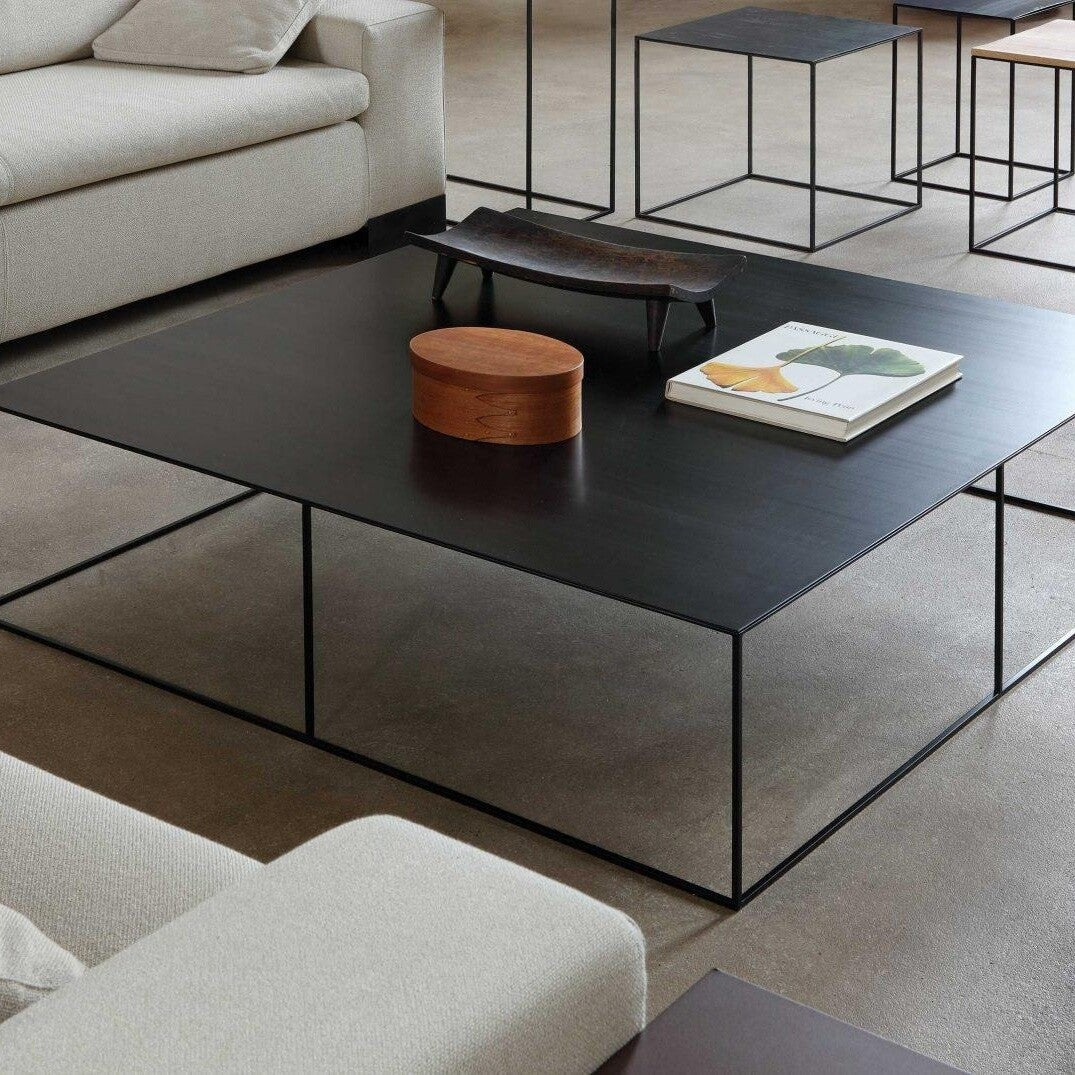 Slim Irony Couchtisch 124x124cm Schwarz