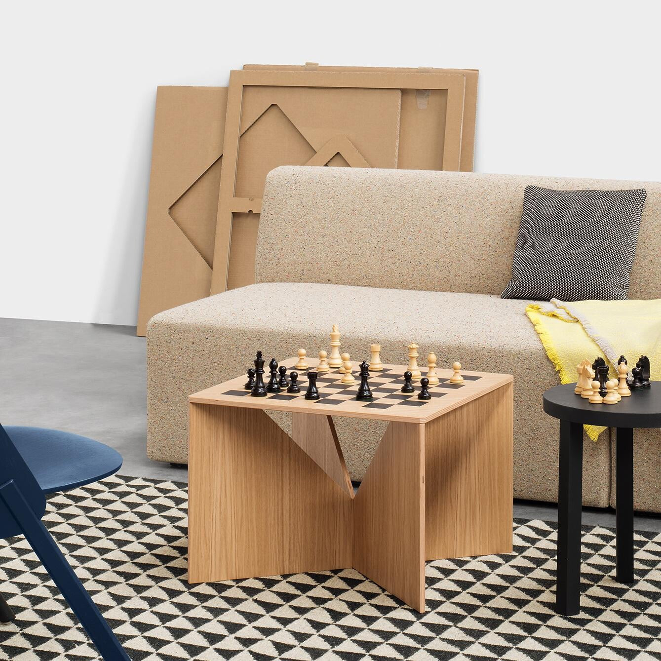 Calvert Chess Couchtisch