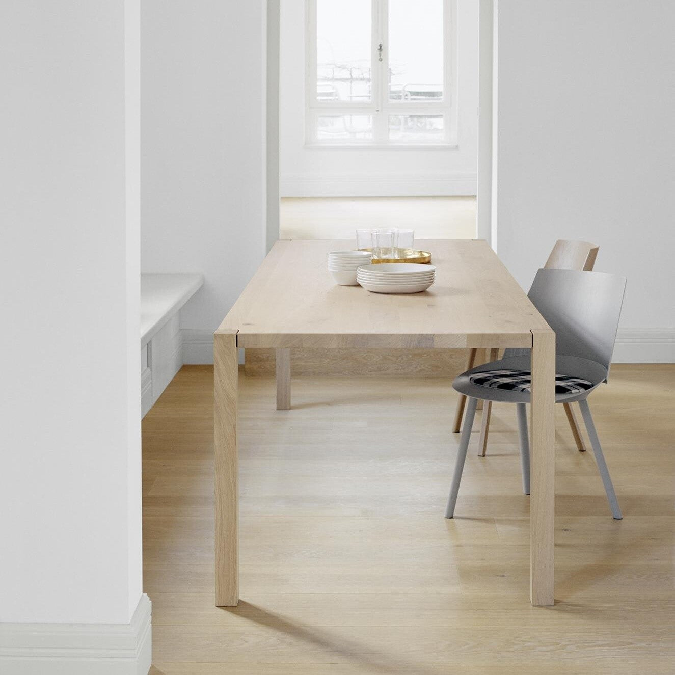 e15 TA19 Sloane Tisch Natur