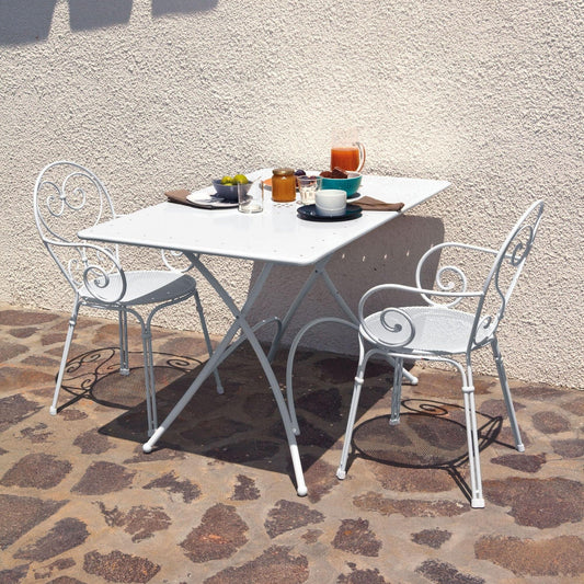 Pigalle Gartenarmlehnstuhl Weiß