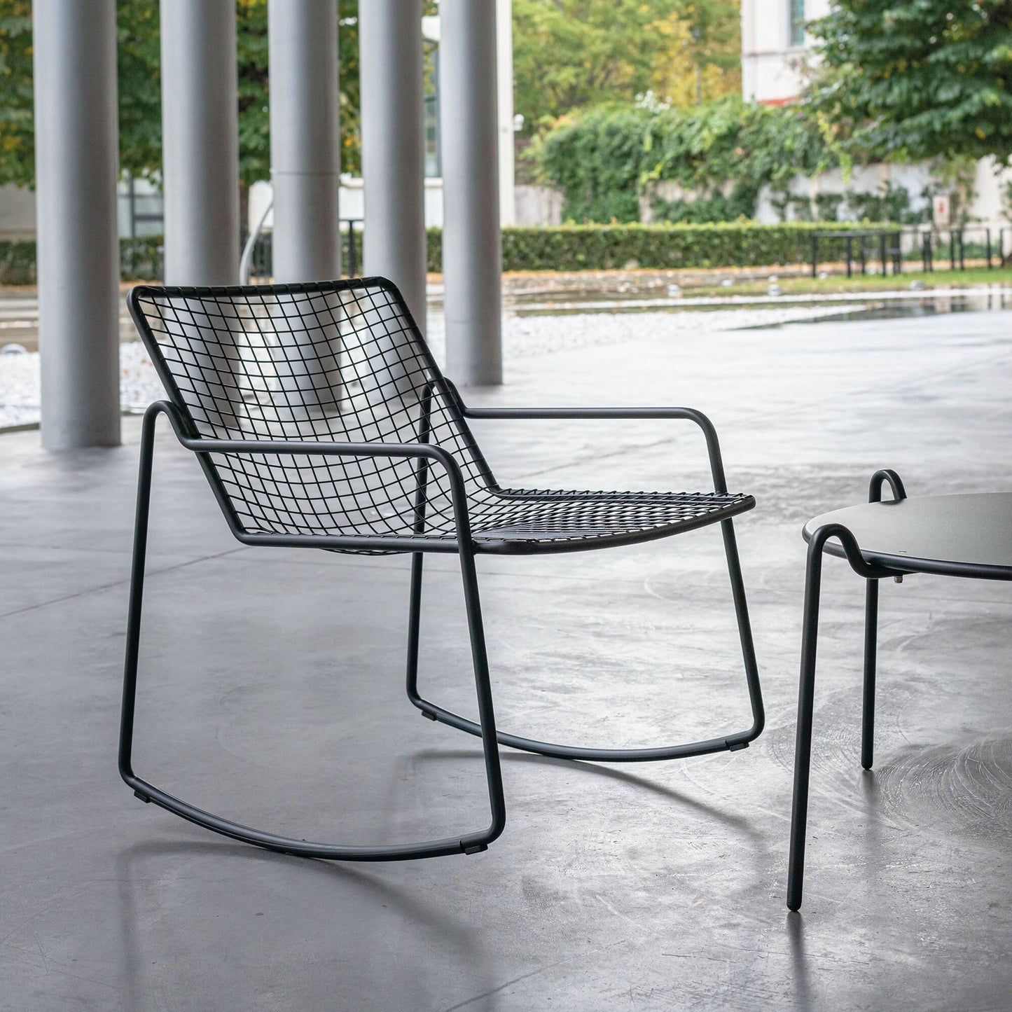 Rio R50 Lounge Schaukelstuhl Schwarz