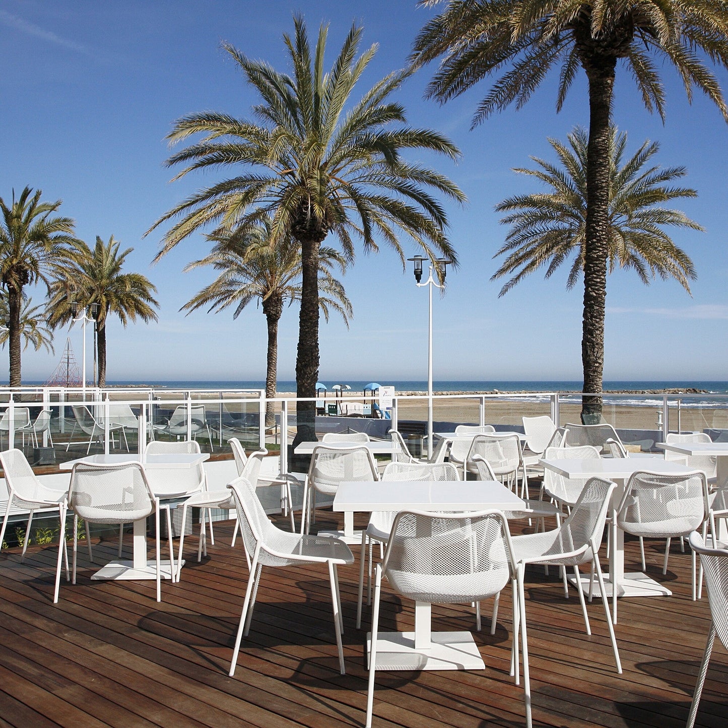 Round Gartentisch 80x80x75cm Weiß