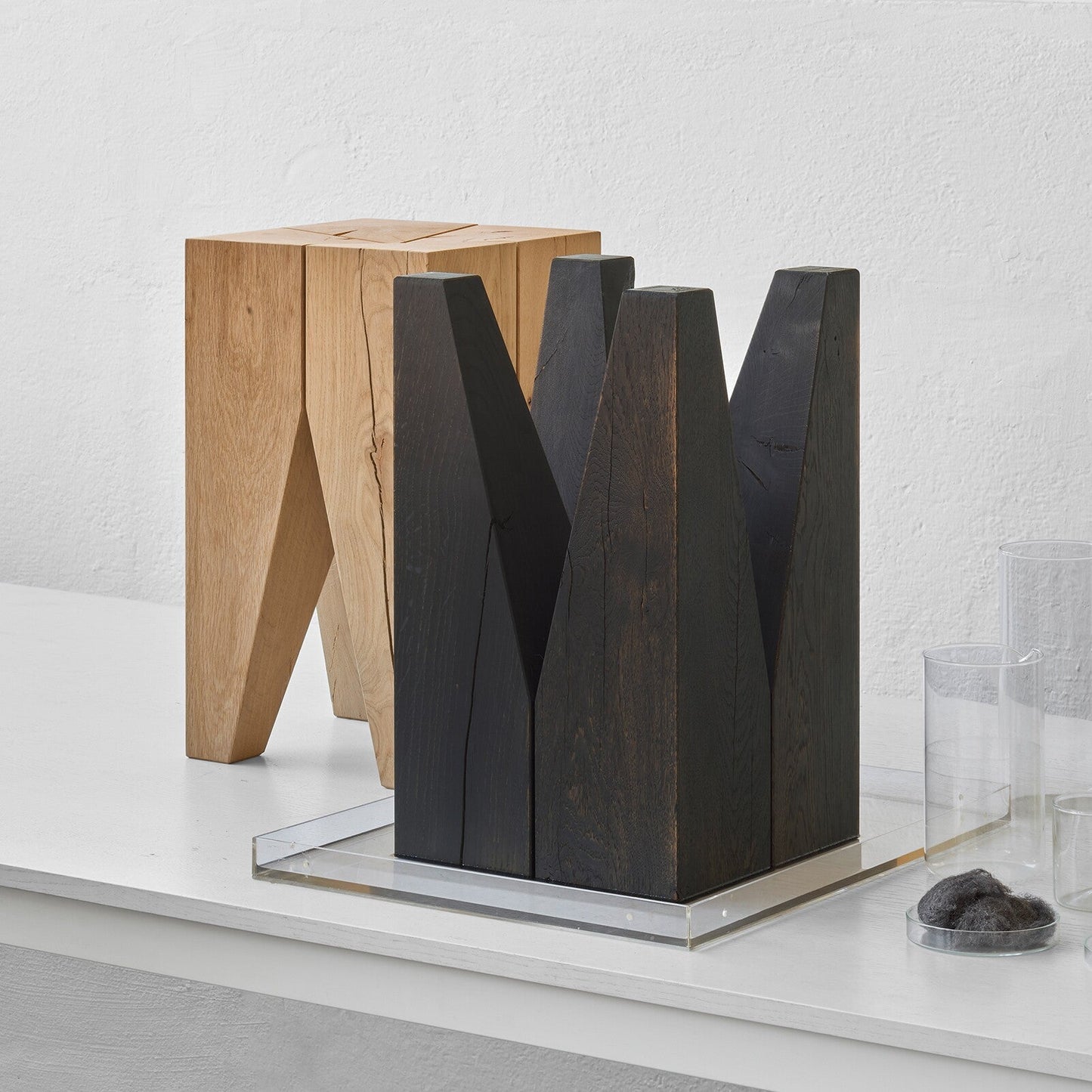 ST04 Backenzahn Hocker