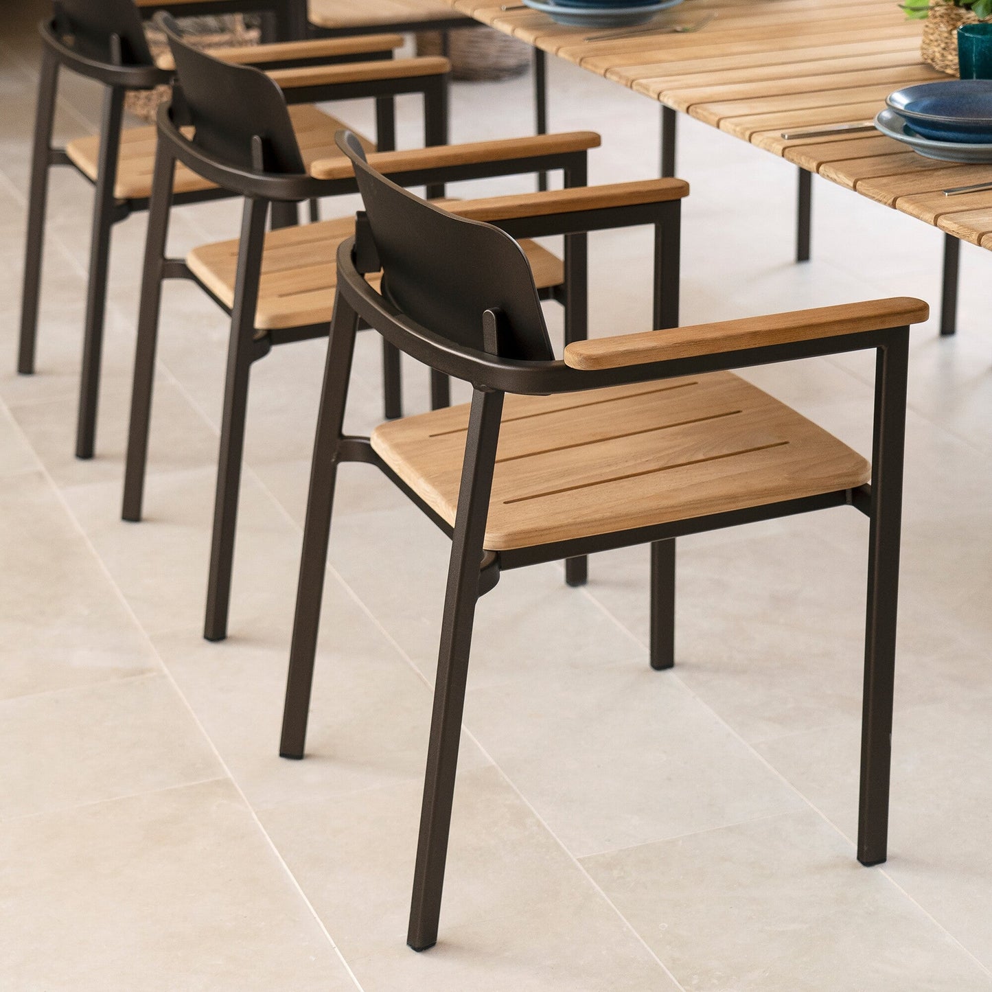 Shine Gartenarmlehnstuhl Teak Weiß