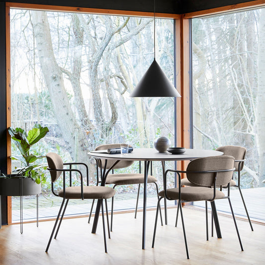 Frame Armlehnstuhl Schwarz