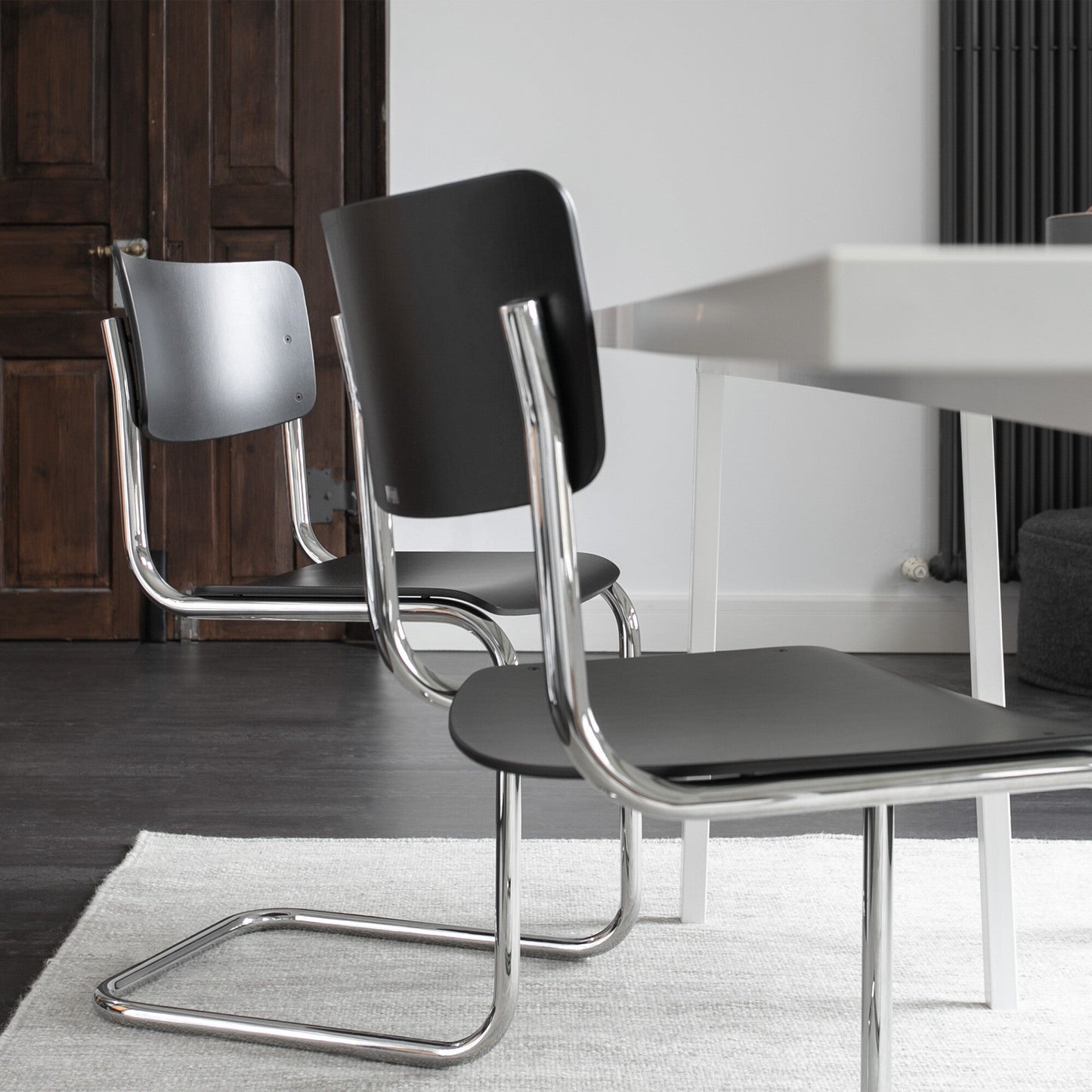 S 43 Freischwinger Stuhl Schwarz