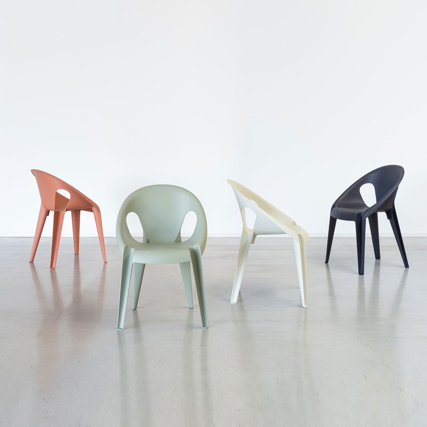 Bell Chair Weiß
