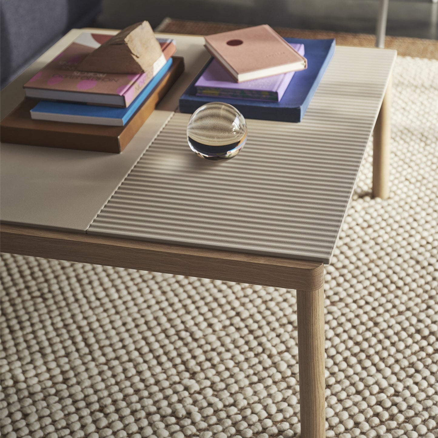 Couple Couchtisch 80x84x40 cm gewellt Taupe