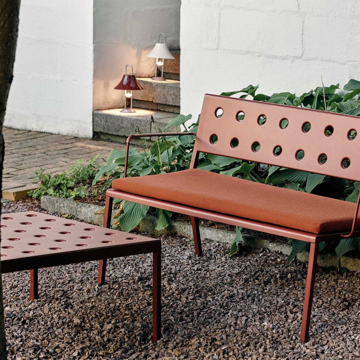 Balcony Garten Beistelltisch 75x76x39cm Eisenrot