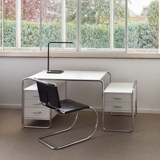 S 533 L Freischwinger Stuhl Kernleder Schwarz