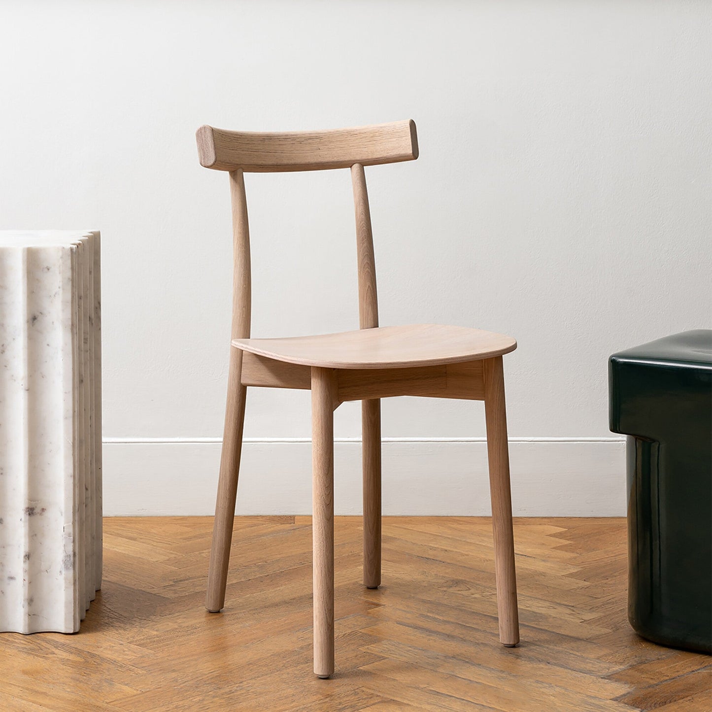 Skinny Wooden Stuhl