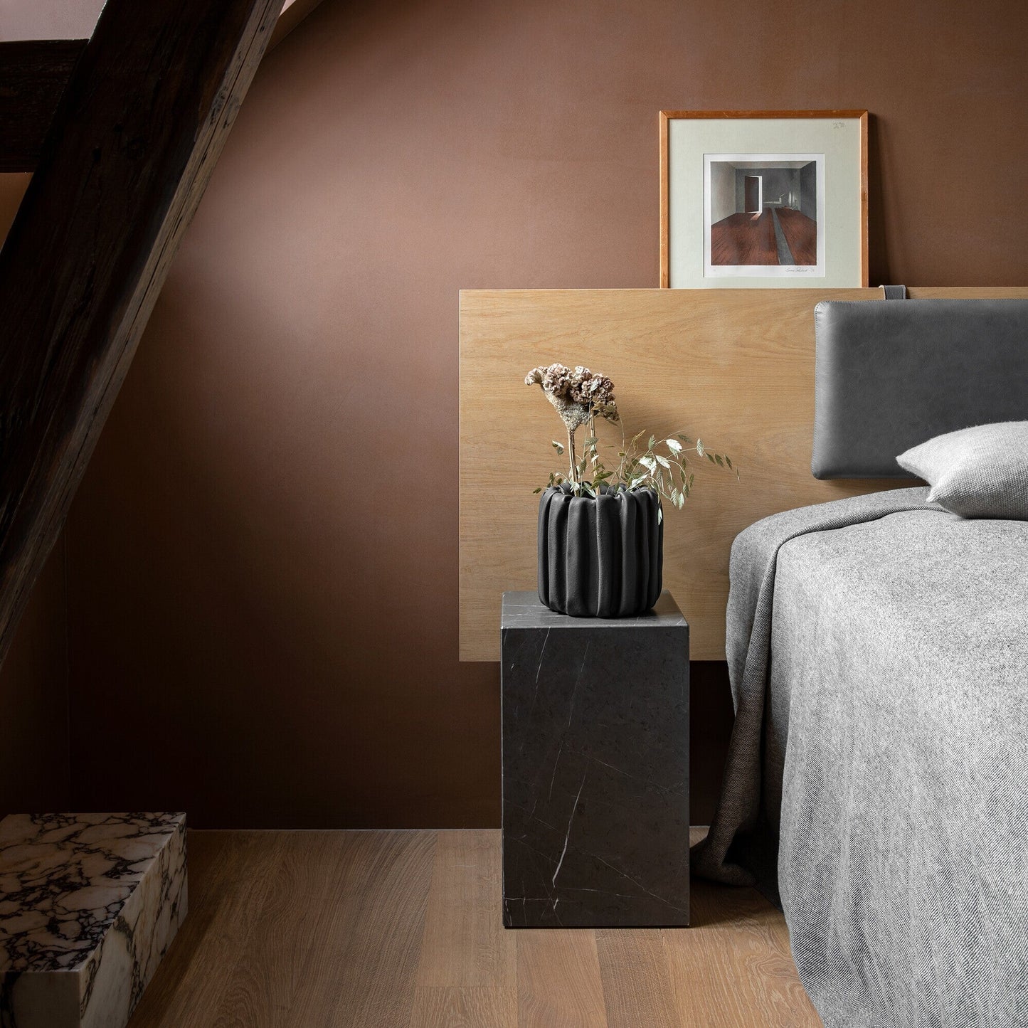 Plinth Tall Beistelltisch Schwarz