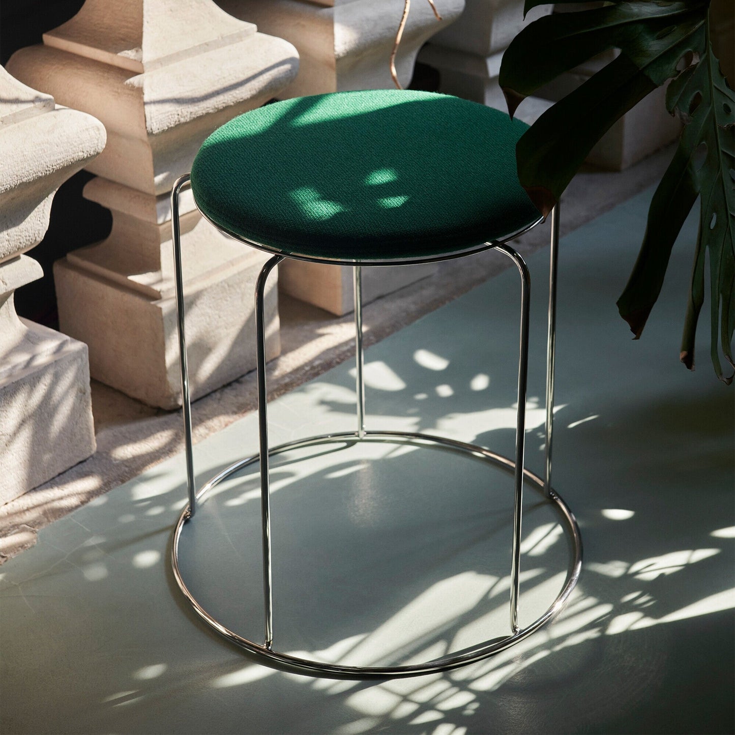 Wire VP11 Hocker mit Sitzauflage