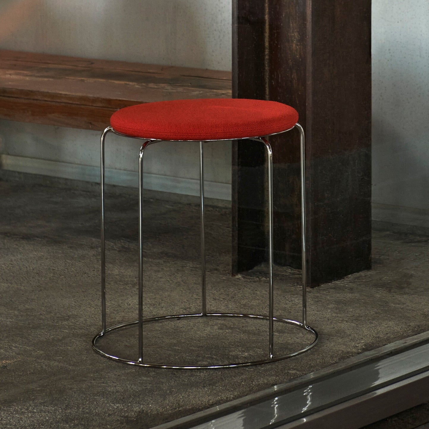 Wire VP11 Hocker mit Sitzauflage