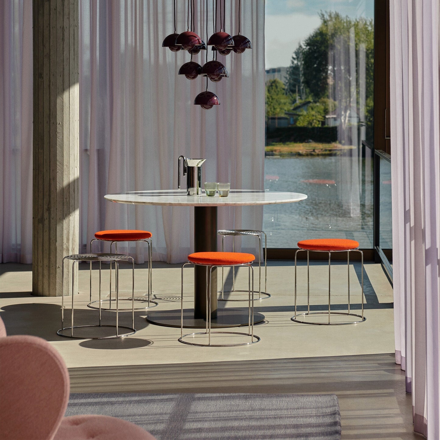 Wire VP11 Hocker mit Sitzauflage