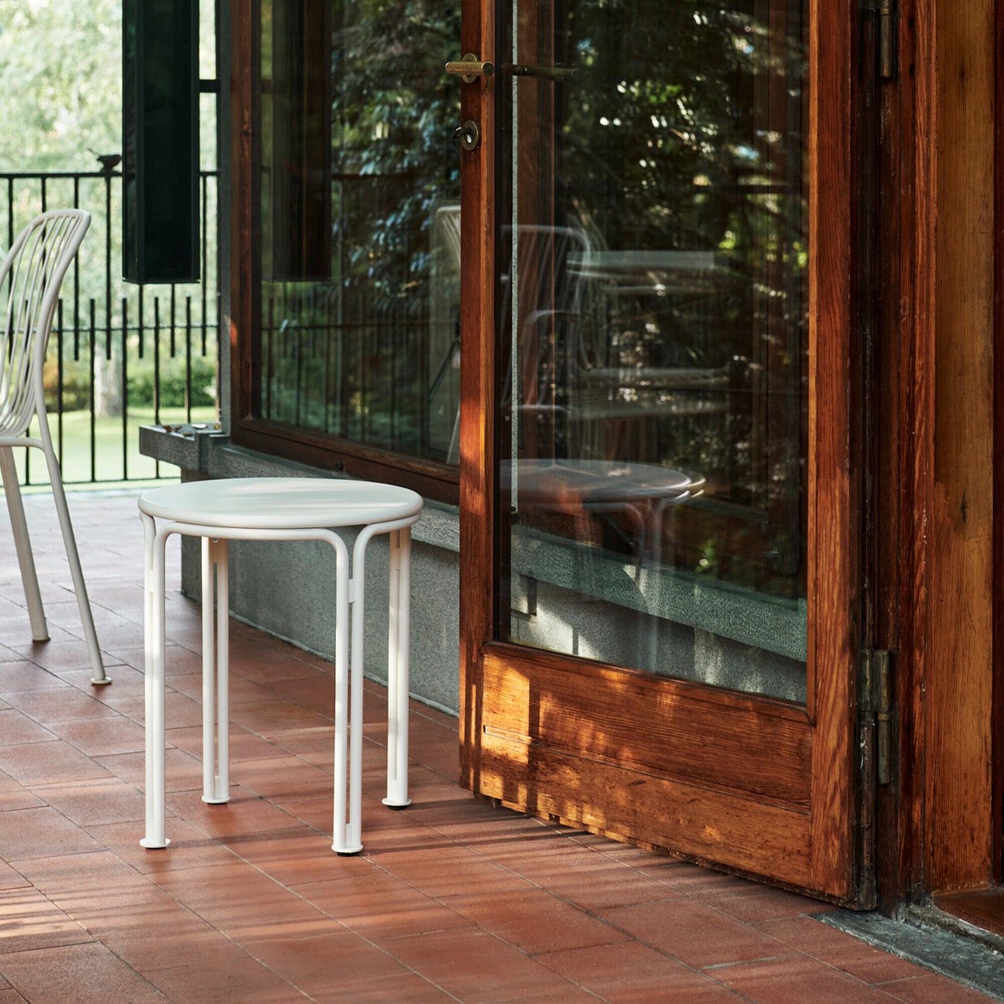 Thorvald SC102 Garten Beistelltisch Weiß