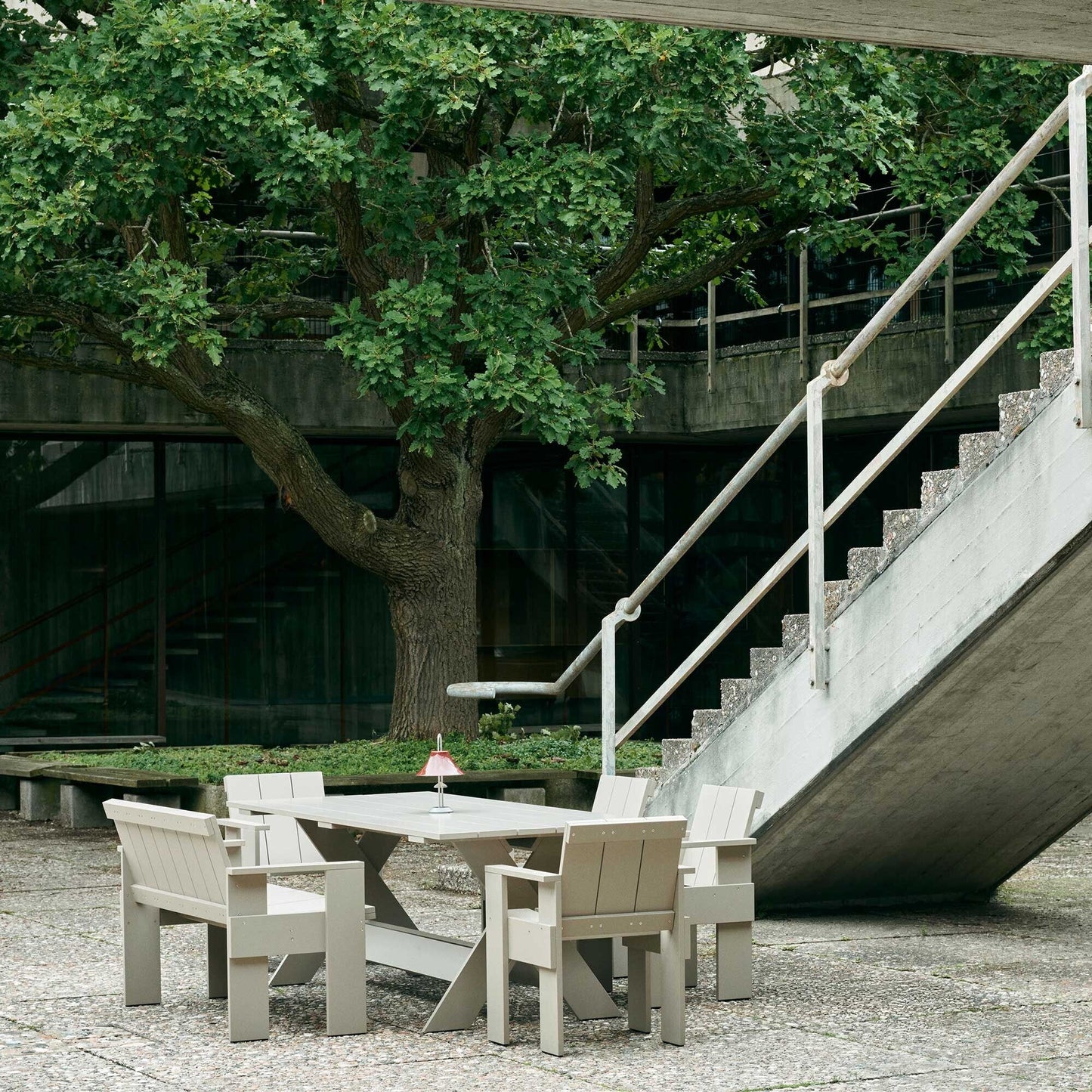 Crate Gartenbank Schwarz