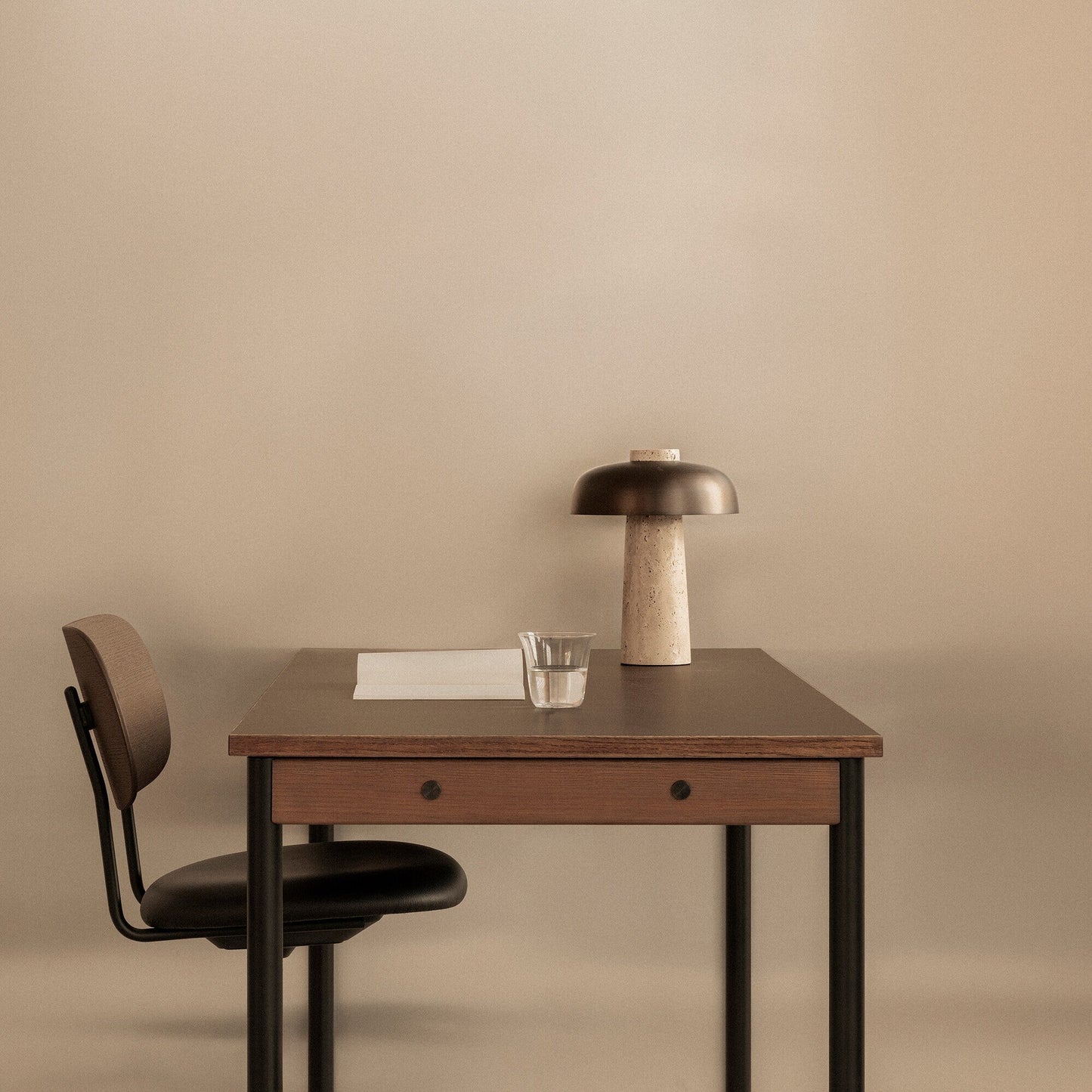 Co Schreibtisch 140x70cm Schwarz
