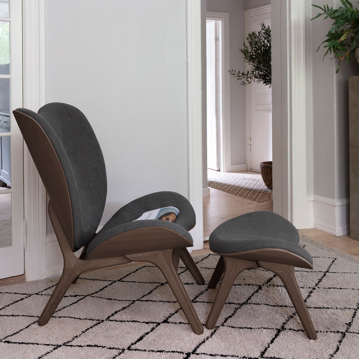 A Conversation Piece Ottoman Eiche dunkel