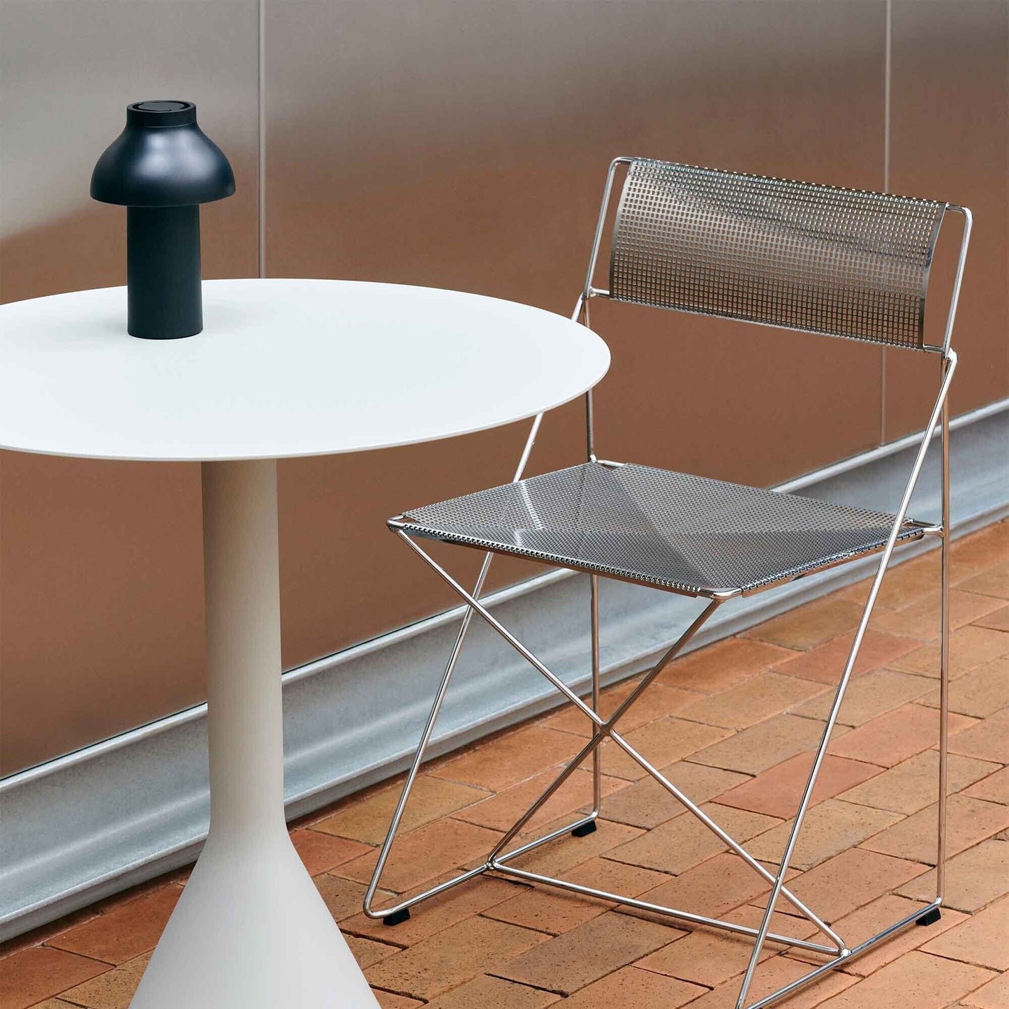 Palissade Cone Gartentisch Ø70cm Anthrazit