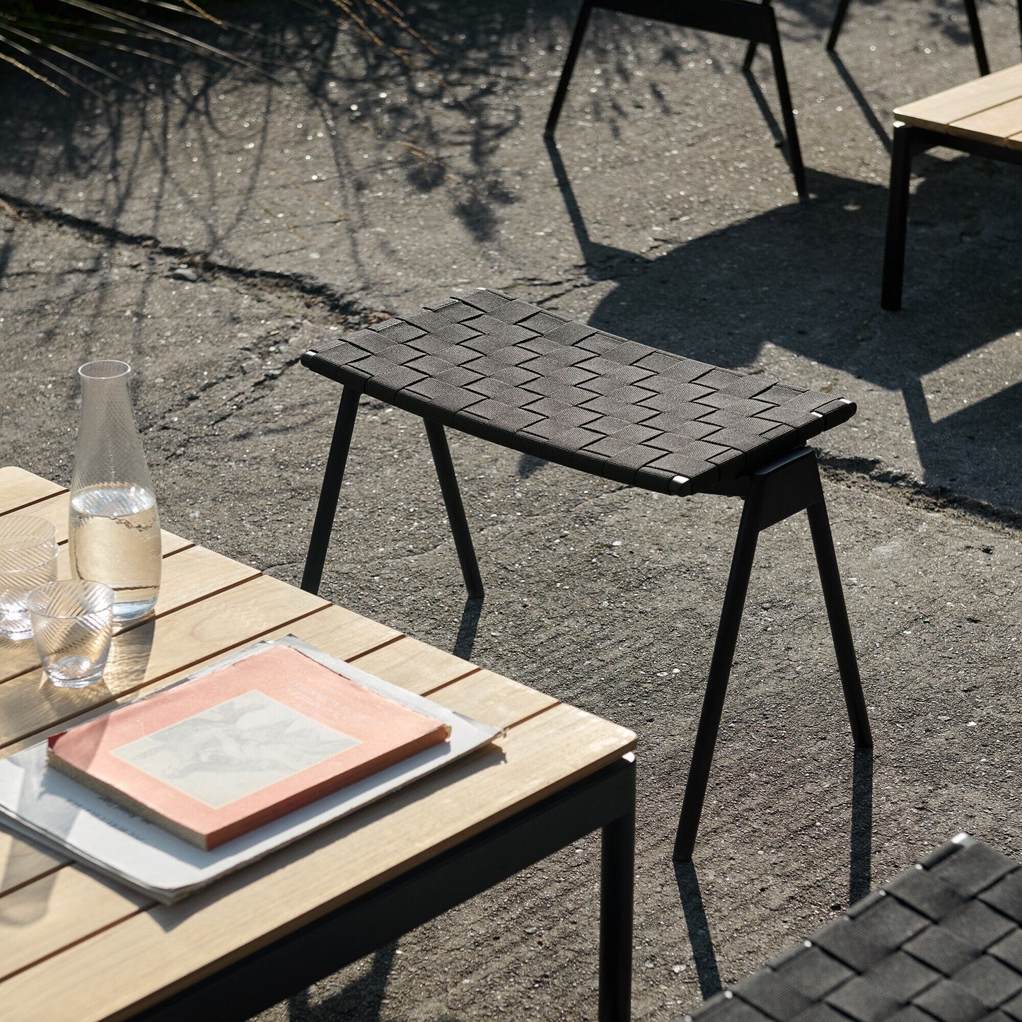 Ville AV50 Outdoor Kaffeetisch 90x90cm Natur