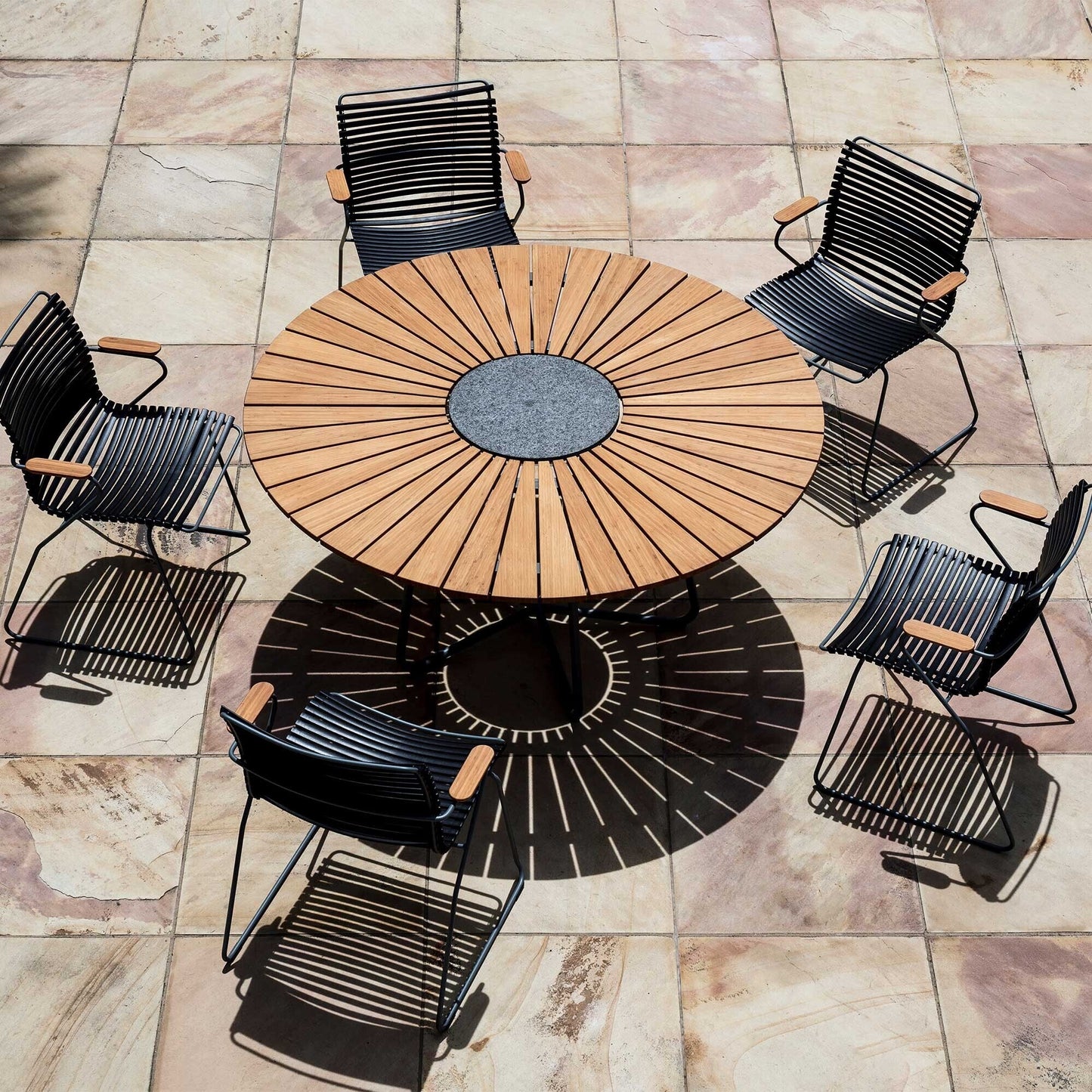 Circle Outdoor Tisch Ø 150cm
